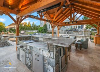 Building an Outdoor Kitchen by Your Pool: 5 Design Ideas