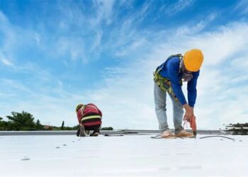 Flat Roof Repair: Step-By-Step Guide